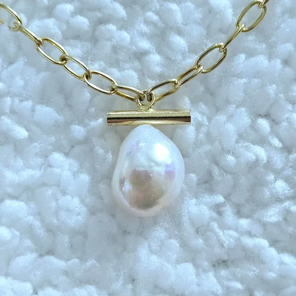 Stationary Freshwater Pearl Necklace - NWT